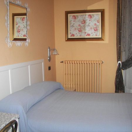 Albergo Sangrila Lanzo Torinese Εξωτερικό φωτογραφία