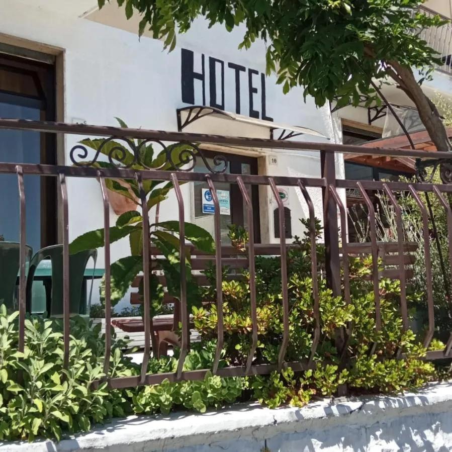 Albergo Sangrila Lanzo Torinese Εξωτερικό φωτογραφία
