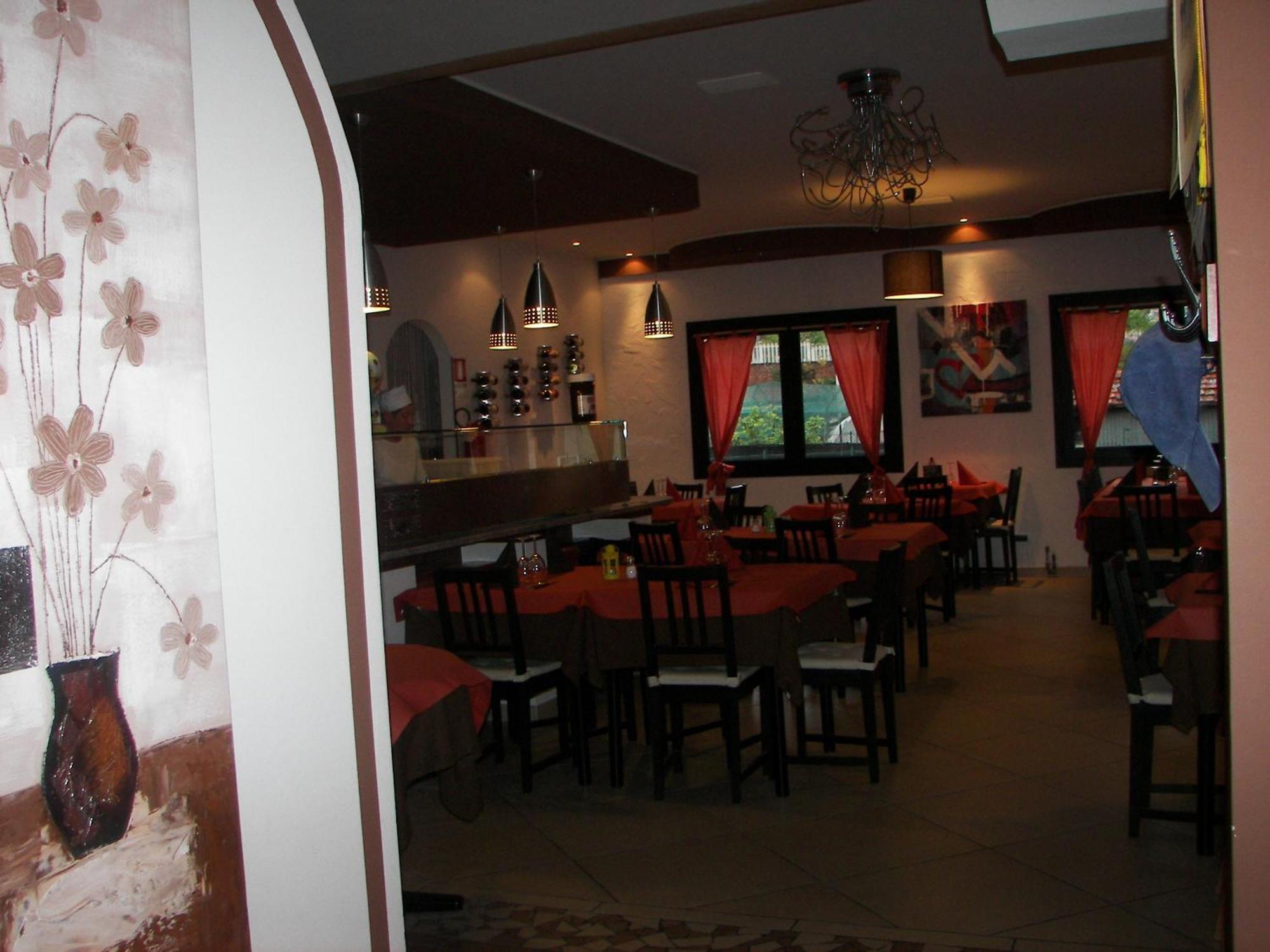 Albergo Sangrila Lanzo Torinese Εξωτερικό φωτογραφία