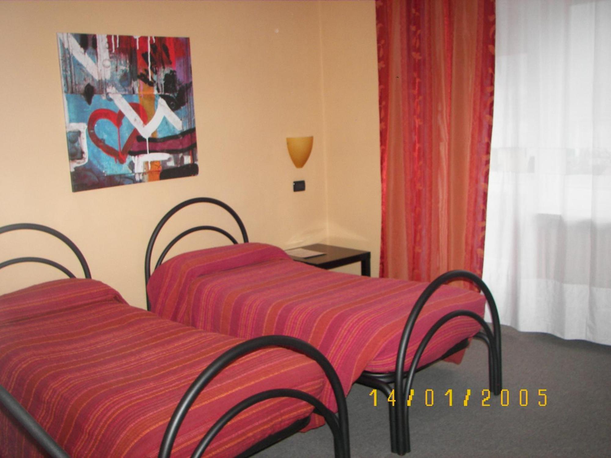 Albergo Sangrila Lanzo Torinese Εξωτερικό φωτογραφία