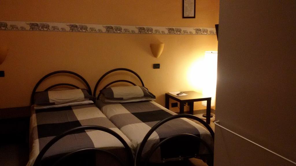 Albergo Sangrila Lanzo Torinese Εξωτερικό φωτογραφία