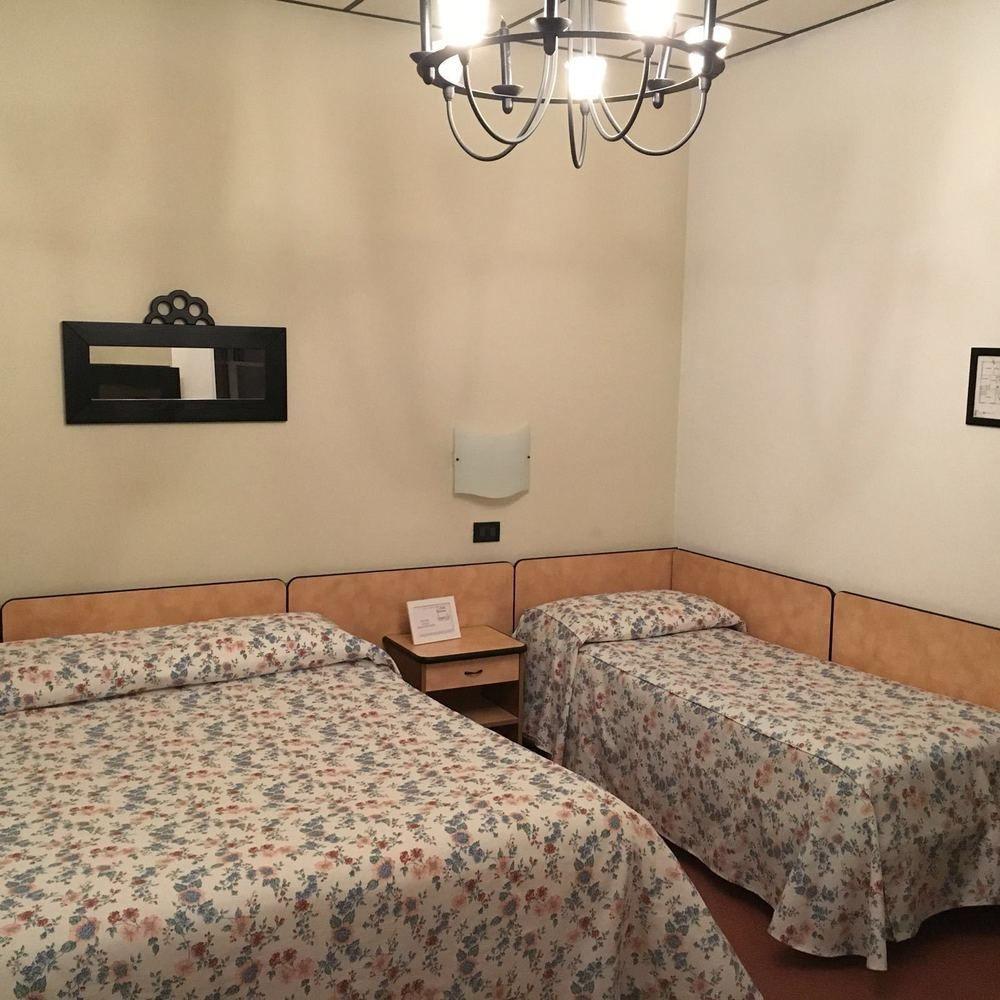 Albergo Sangrila Lanzo Torinese Εξωτερικό φωτογραφία