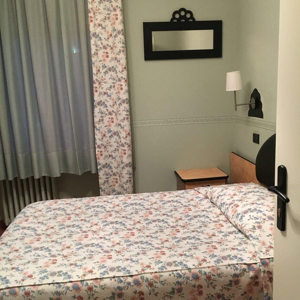 Albergo Sangrila Lanzo Torinese Εξωτερικό φωτογραφία