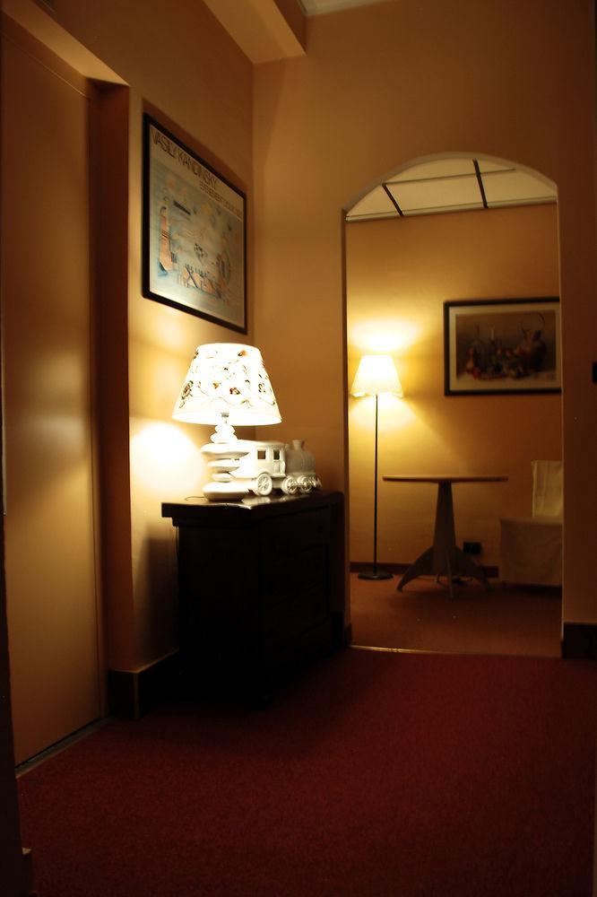 Albergo Sangrila Lanzo Torinese Εξωτερικό φωτογραφία
